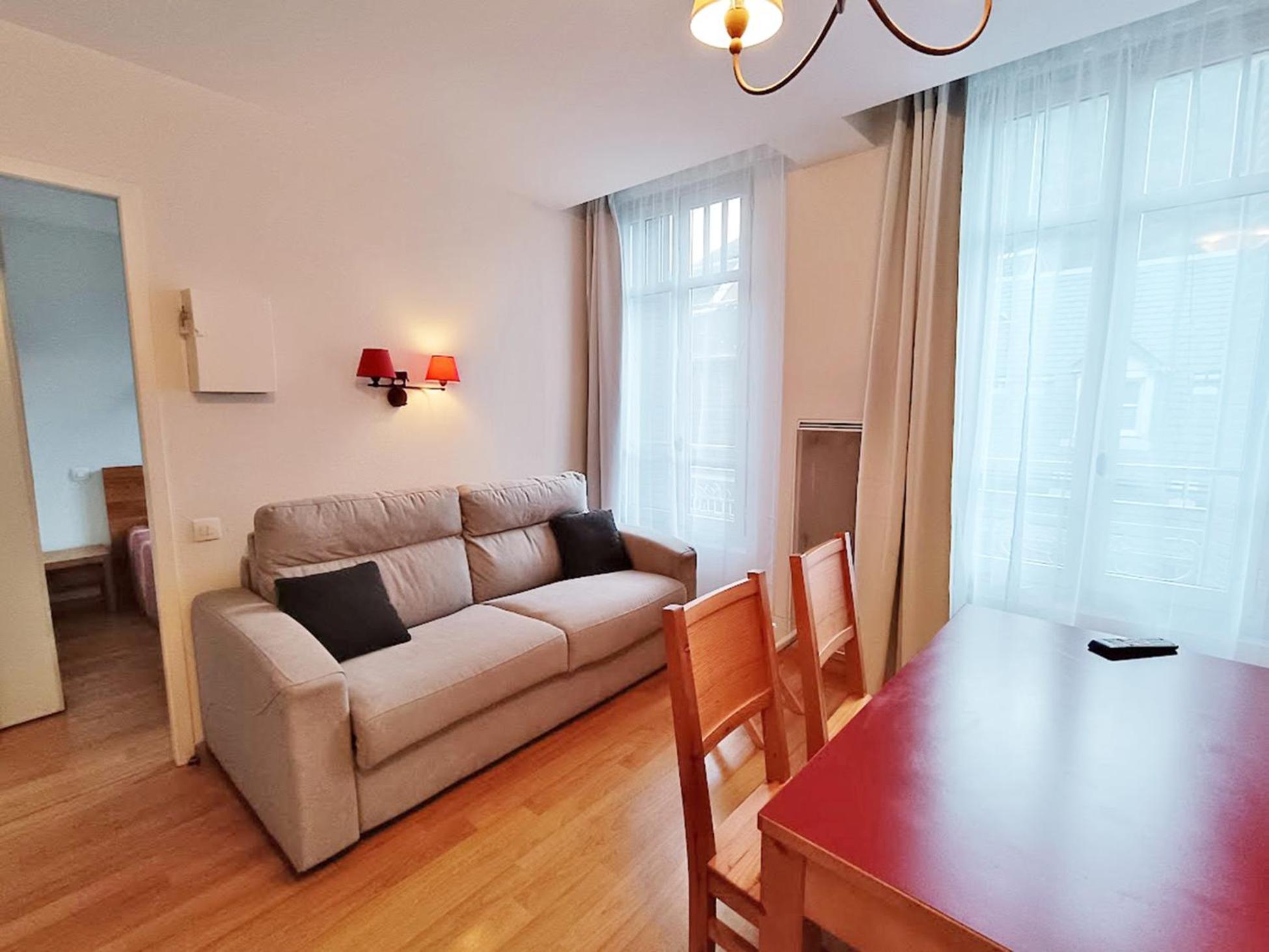 Il Etait Une Fois Luchon, T2, Centre Luchon, Wifi, Casier A Skis, Ascenseur, 4 Personnes Apartment Bagneres-de-Luchon Exterior photo